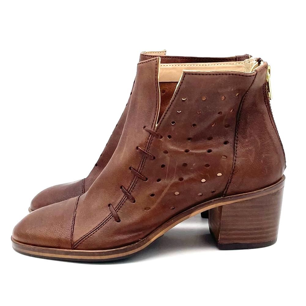Journee Collection Ulima Leather Block Heel Bootie Walnut Brown Women’s Size 6